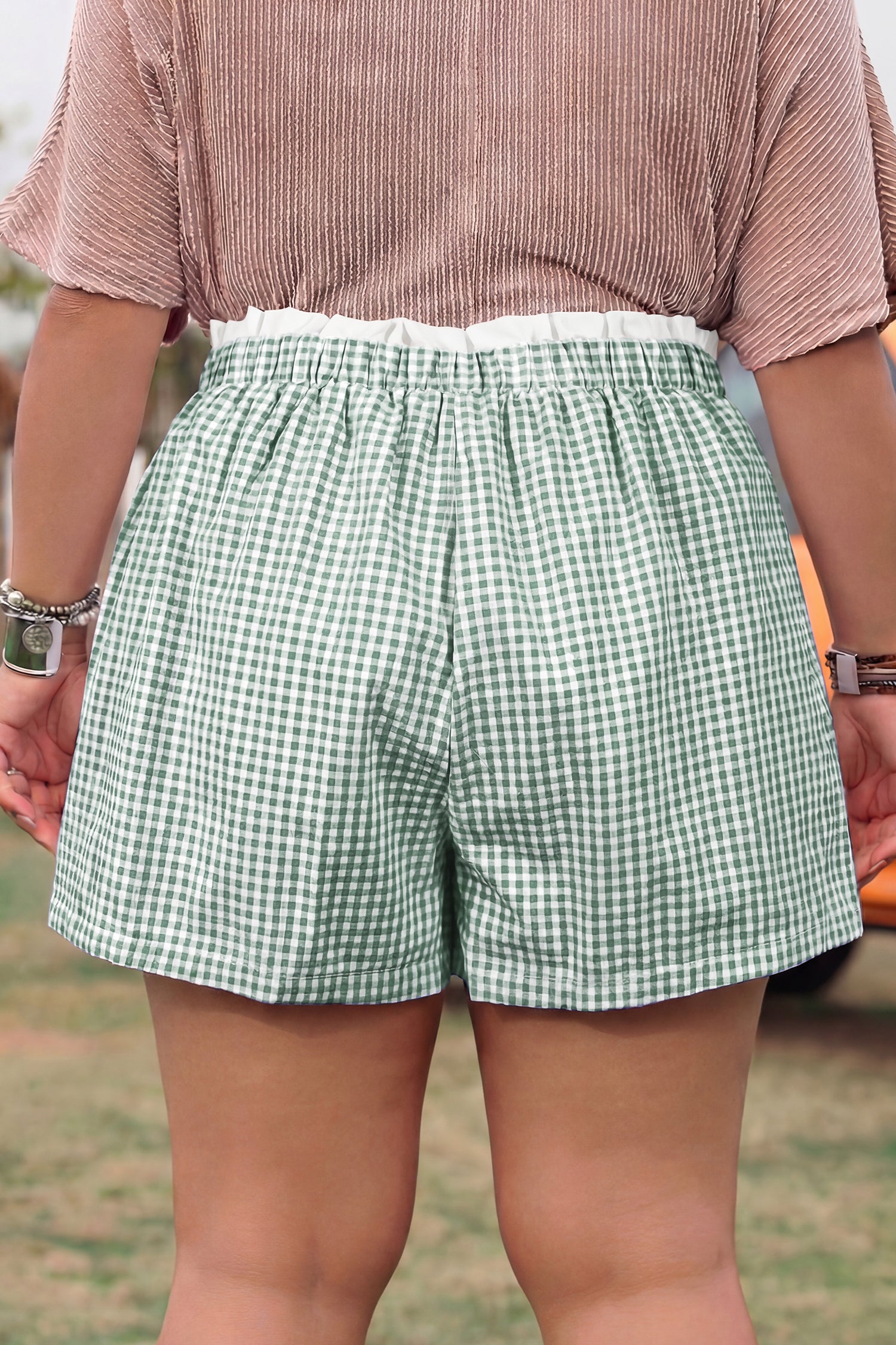 Green Contrast Trim Plaid Print Plus Size Shorts