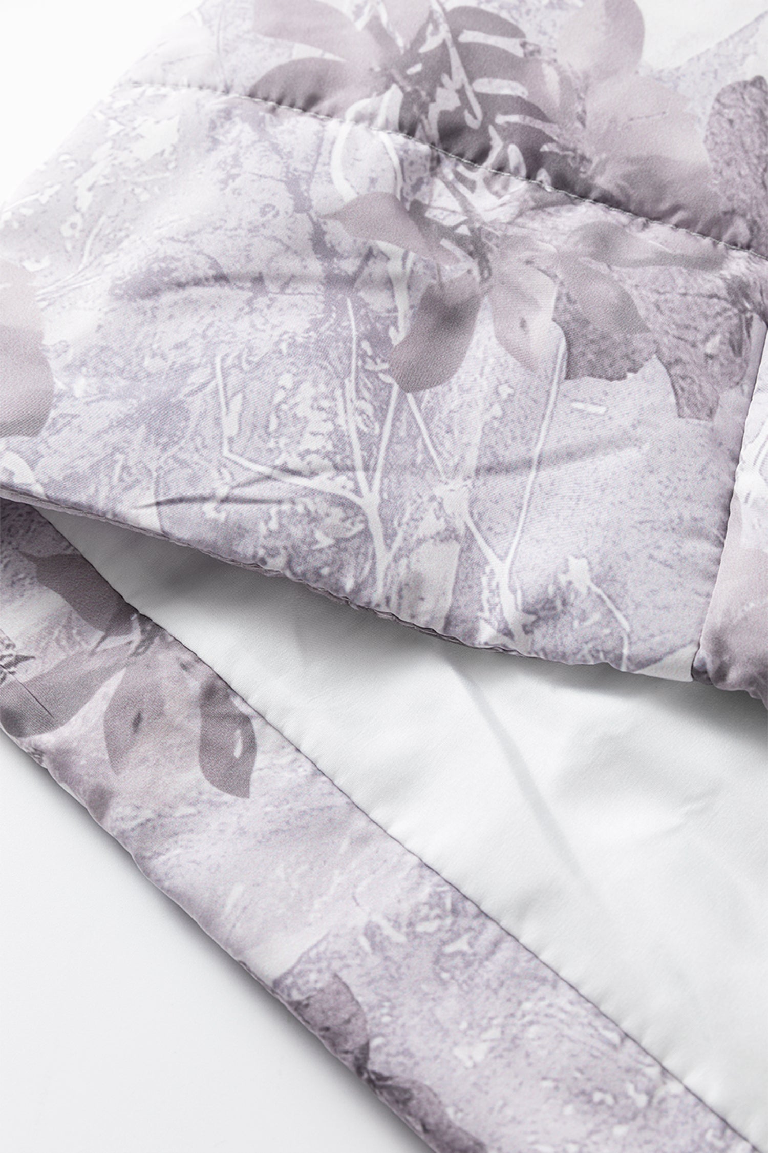 Brown Camo Leaf Print Winter Puffer Vest