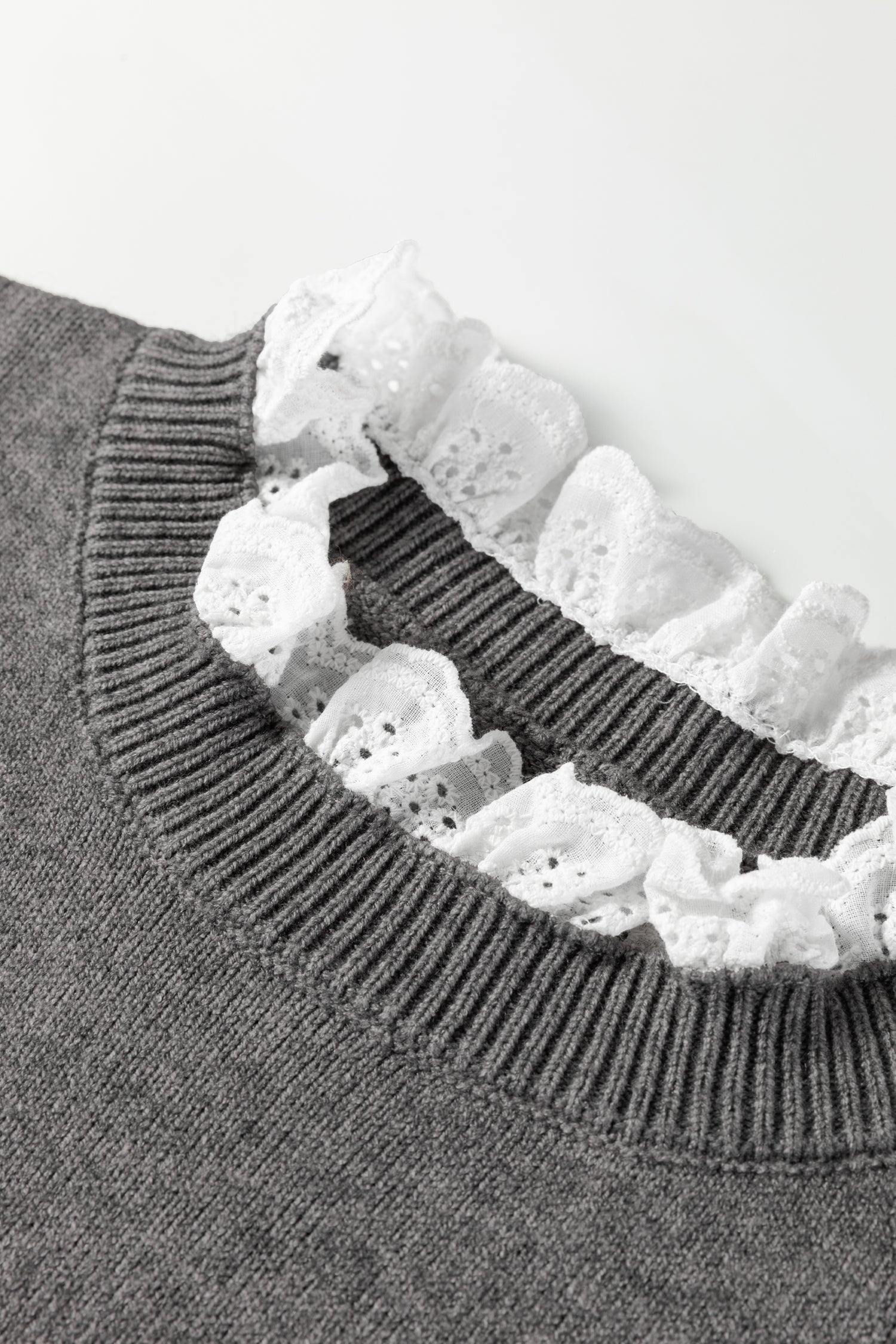 Sleet Lace Trim Patchwork Buttoned Cuffs Loose Sweater