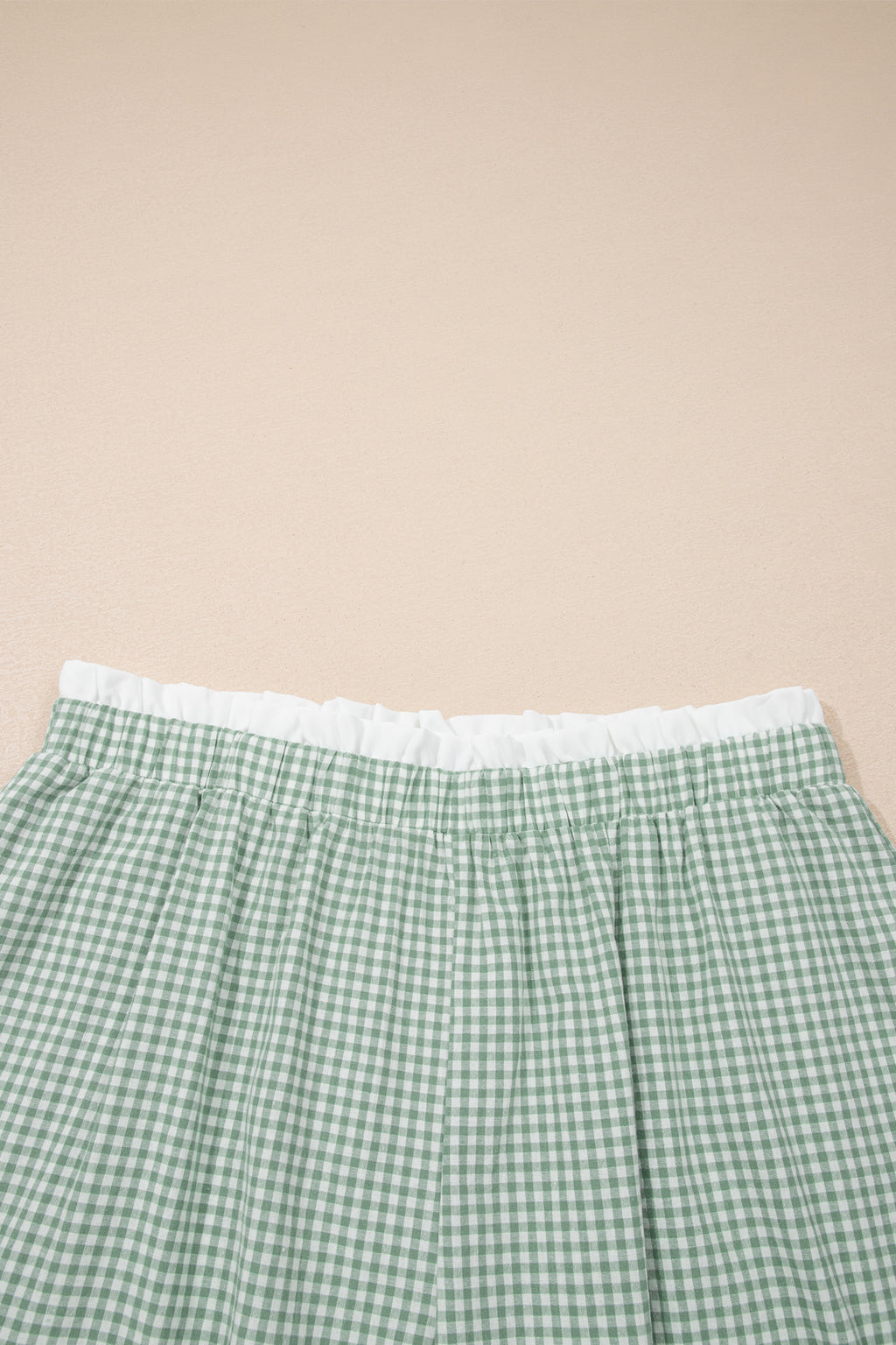 Green Contrast Trim Plaid Print Plus Size Shorts