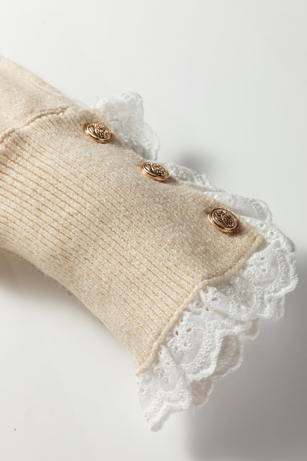 Sleet Lace Trim Patchwork Buttoned Cuffs Loose Sweater